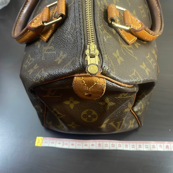 LV Speedy 25 w/ lock and key and dust bag and COA - Picture 17 of 17